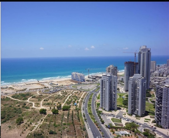 תמונה 1, דירה 3 חדרים להשכרה בבת ים, הקוממיות, חוף הים