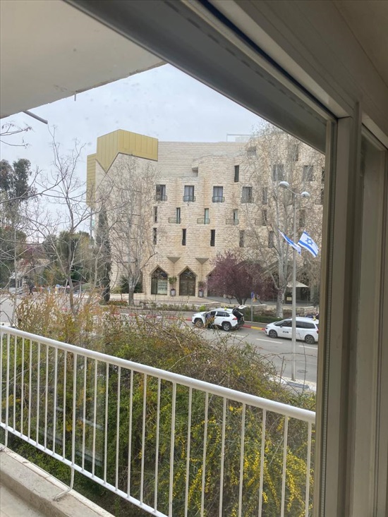 תמונה 8 ,דירה 4 חדרים להשכרה בירושלים סאב זבוטינסקי 10 טלביה