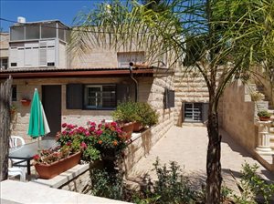 דירת גן להשכרה 3 חדרים בירושלים רבקה 