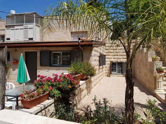 תמונה 1 ,דירת גן 3 חדרים להשכרה בירושלים רבקה בקעה