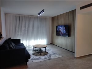 דירה להשכרה 5 חדרים בבאר יעקב אפרים קישון חתני פרס ישראל 