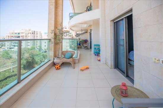 תמונה 2 ,דירה 4 חדרים להשכרה באשקלון שדרות ירושלים ברנע