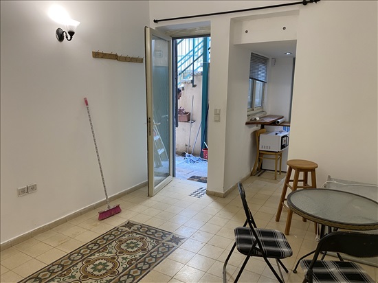 תמונה 6 ,דירת גן 3 חדרים להשכרה בירושלים בצלאל.  נחלאות