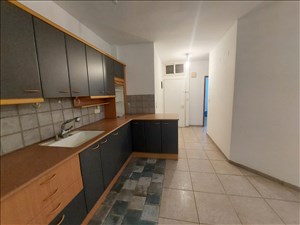 דירה להשכרה 2.5 חדרים בגבעתיים קרית יוסף 