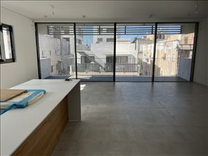 דירה להשכרה 5 חדרים בתל אביב יפו ויתקין קרוב לי 