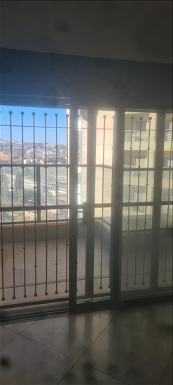 תמונה 3 ,דירה 4 חדרים להשכרה בירושלים השופט חיים כהן ארנונה