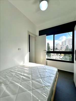 דירה להשכרה 6 חדרים בחיפה בר גיורא הדר עליון 