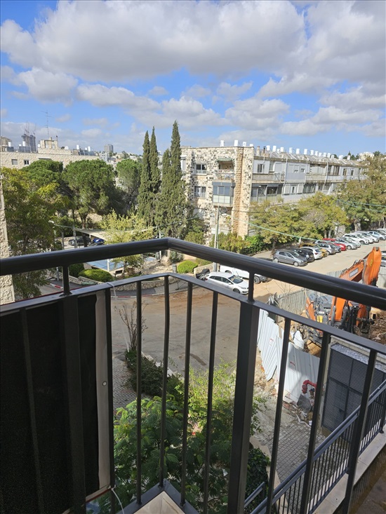 תמונה 4 ,דירה 5.5 חדרים להשכרה בירושלים אלוף שמחוני קרית שמואל