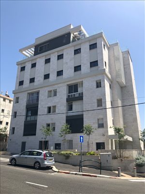 דירה להשכרה 4 חדרים בחיפה דרך הים כרמל מערבי 