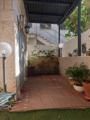 דירה להשכרה 4 חדרים בחיפה ורדיה 