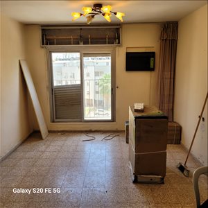 דירה להשכרה 3.5 חדרים בלוד שדרות שלמה המלך 