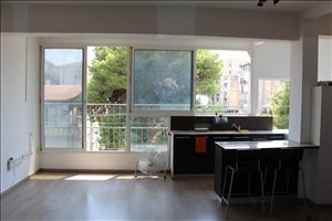דירה להשכרה 2.5 חדרים ברחובות יהודה גור 