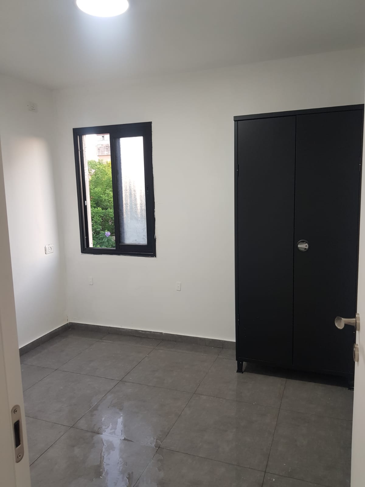 תמונה 1, דירה 1 חדרים להשכרה בחולון, אילת, נאות רחל