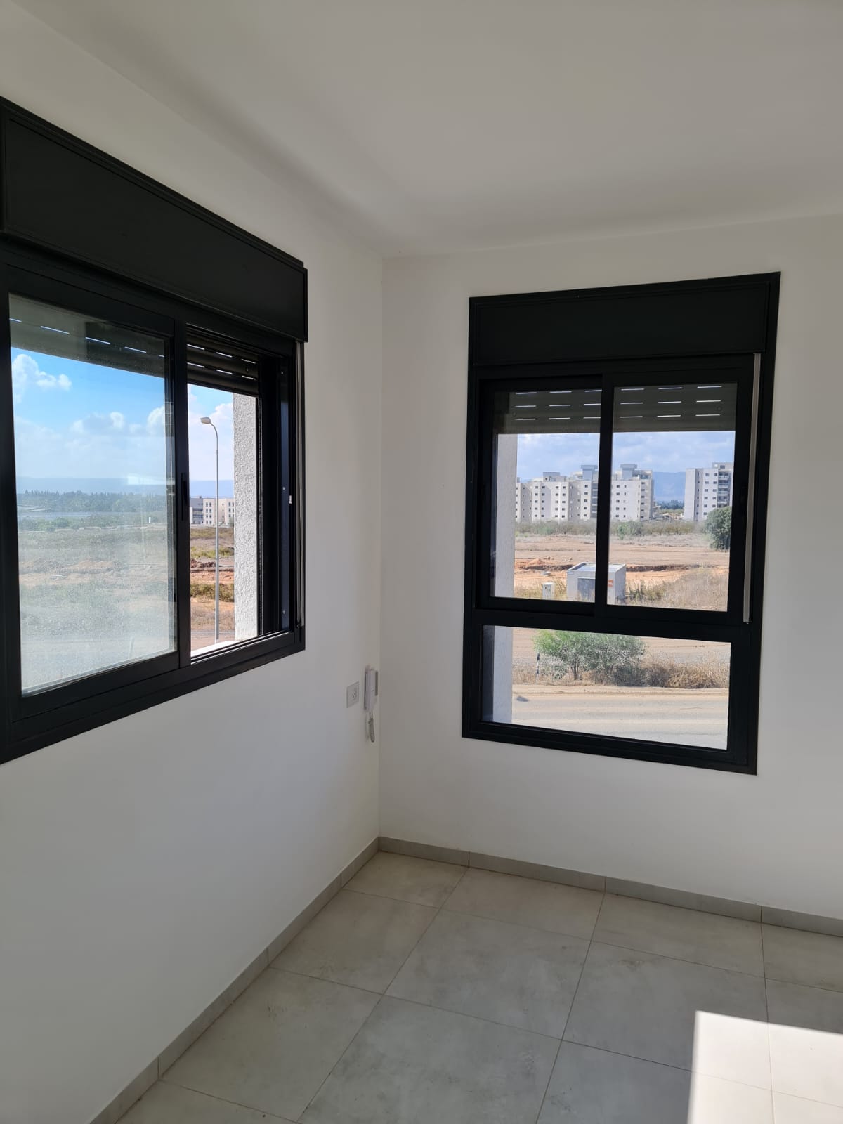 תמונה 1, דירה 4 חדרים להשכרה במגדל העמק, עזר ויצמן, השכונה המערבית