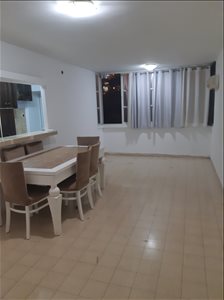 דירה להשכרה 4 חדרים בחיפה צא