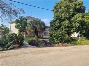 בית פרטי להשכרה 6 חדרים במושב שרונה הזורע 