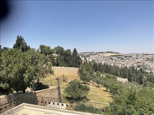 פנטהאוז להשכרה 3.5 חדרים בירושלים כספי מרדכי  