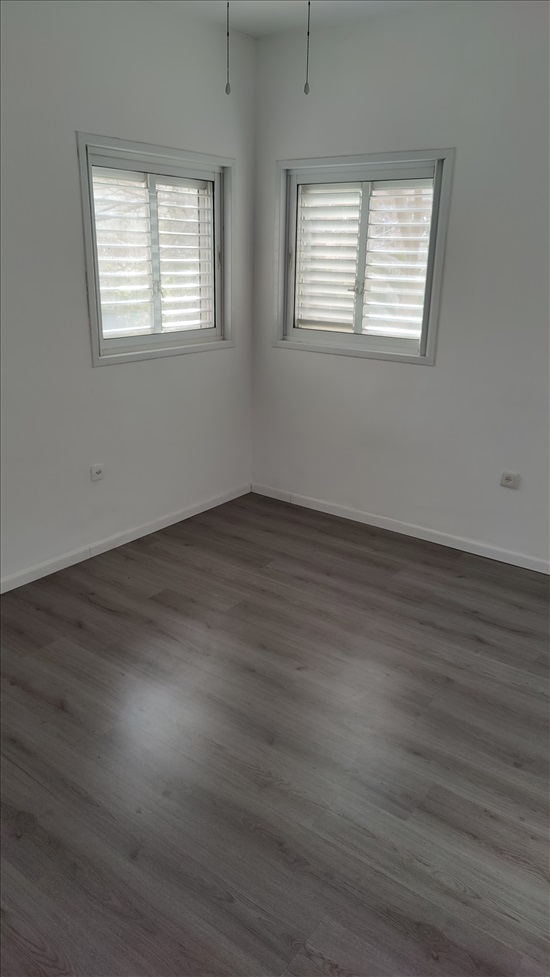 תמונה 2, דירה 5 חדרים להשכרה ברעננה, הלה, קרית גנים