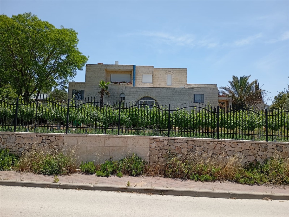תמונה 1, וילה 5 חדרים להשכרה בגבעת יערים, ענבל