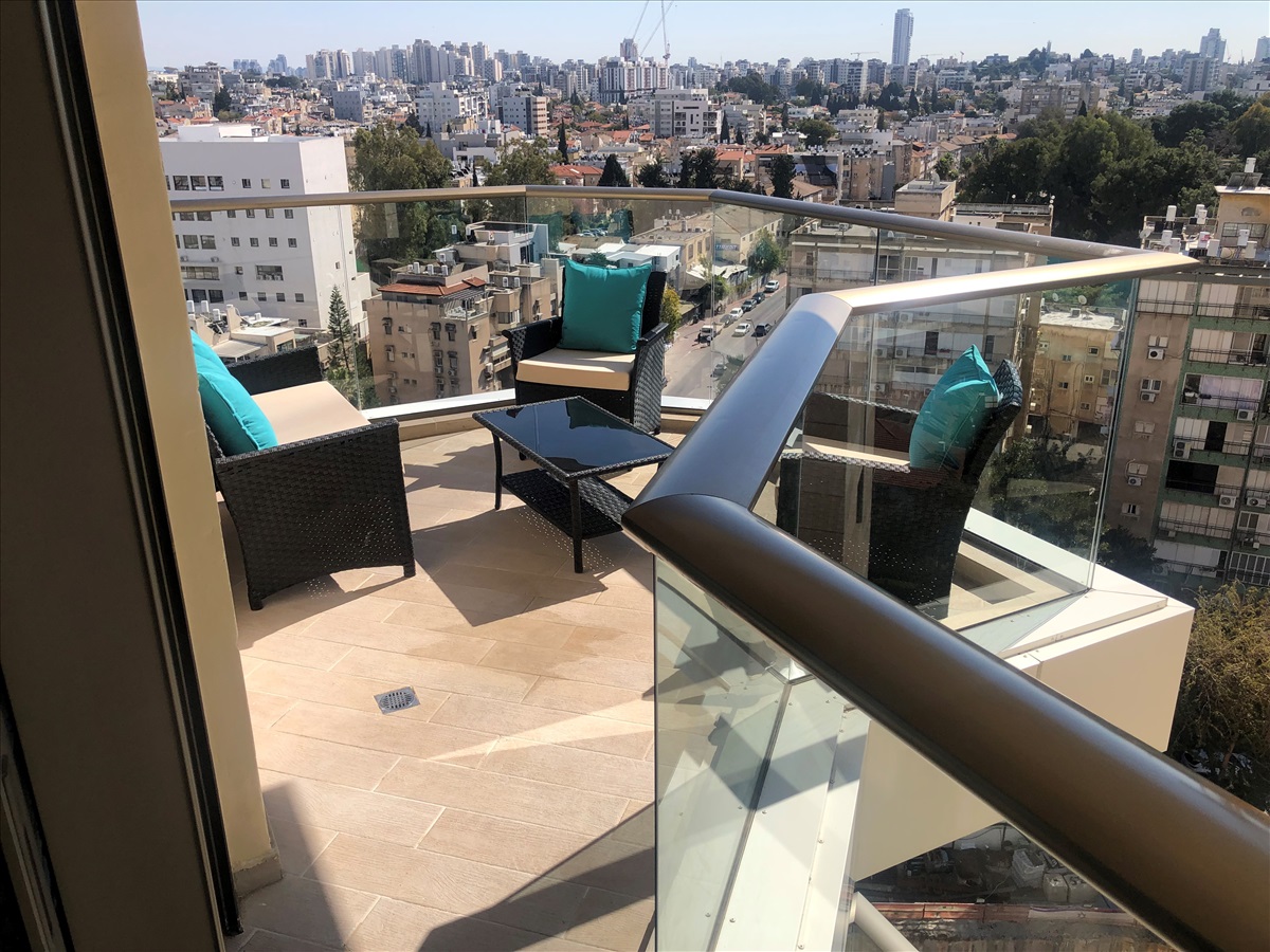 תמונה 1, דירה 4 חדרים להשכרה ברמת גן, שדרת התמרים, בן גוריון