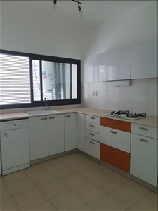 דירת סטודיו להשכרה 1 חדרים ב ח