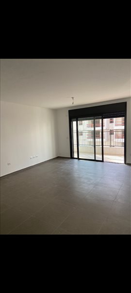 דירה להשכרה 6 חדרים בראש העין משה לוי פסגות אפק 