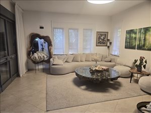 דו משפחתי להשכרה 6 חדרים בכפר סבא הדר שכונת הפארק  