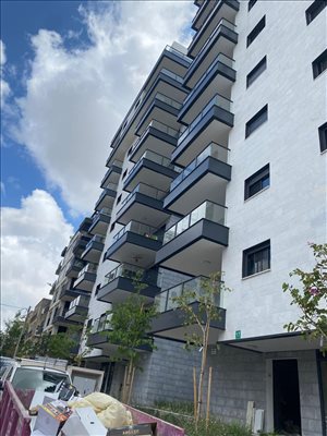 דירה, 4 חדרים, י״א באדר 17, רמת גן  