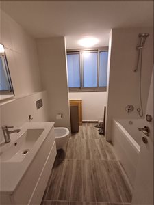 דירה להשכרה 3 חדרים בחיפה שושנה דמרי גבעת זמר 