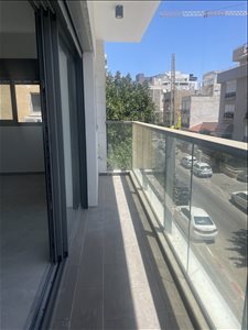 דירה להשכרה 3 חדרים בבת ים הרב קוקיס 