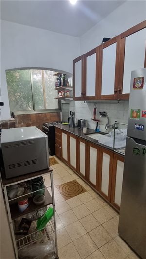 דירה להשכרה 2.5 חדרים ברמת גן הפודים 23 