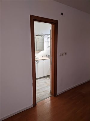 דירת גג להשכרה 4 חדרים בגבעתיים גולומב ארלוזורוב 