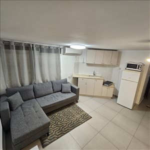 יחידת דיור להשכרה 2 חדרים בראשון לציון השייטים נווה ים 