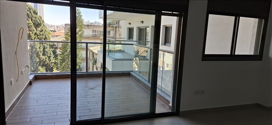 תמונה 2, דירה 4 חדרים להשכרה ברמת גן, נורדאו