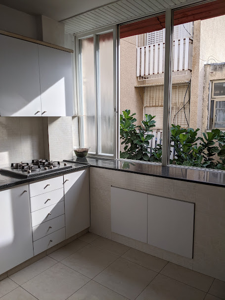תמונה 2 ,דירת גג 4 חדרים להשכרה בגבעתיים, גולומב, ארלוזורוב