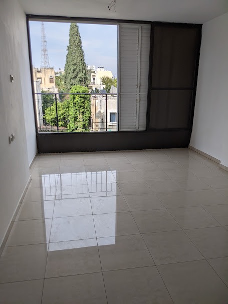 תמונה 7 ,דירת גג 4 חדרים להשכרה בגבעתיים, גולומב, ארלוזורוב