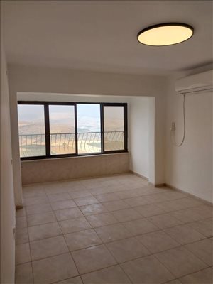 דירה להשכרה 3 חדרים בטבריה ירושלים 12 