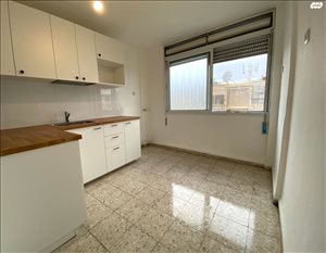 דירה להשכרה 4 חדרים בקריית ים רוברט סולד 1  