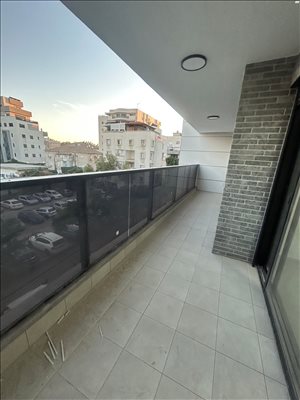דירה להשכרה 5.5 חדרים בראשון לציון אימבר כצנלסון 