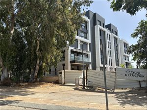 דירת גן להשכרה 4 חדרים בהרצליה שמעון ויזנטל 18 
