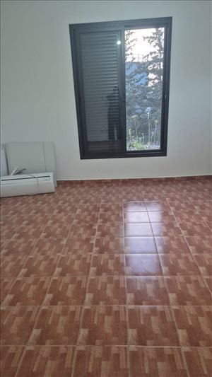 יחידת דיור להשכרה 2 חדרים בנעלה לשם 