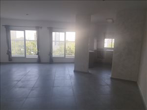 דירה להשכרה 5 חדרים ב ראשון לציון הרותם 1 קרית ראשון 