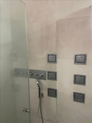 יחידת דיור להשכרה 3 חדרים בהוד השרון הרצל 