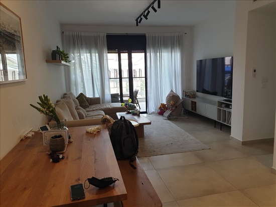 תמונה 2, דירה 4 חדרים להשכרה בהרצליה, עזרא הסופר, מרכז העיר