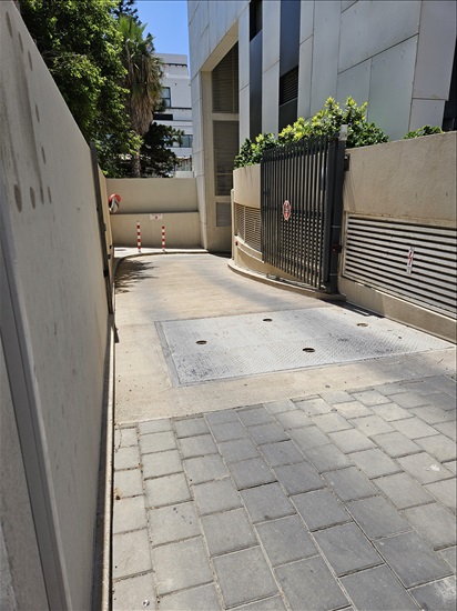 תמונה 5 ,חניה 1 חדרים להשכרה בתל אביב הצפון הישן, הושע, פינת הירקון 301