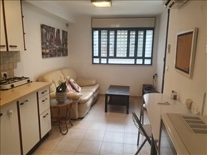 יחידת דיור להשכרה 1.5 חדרים בחיפה שלומציון המלכה 