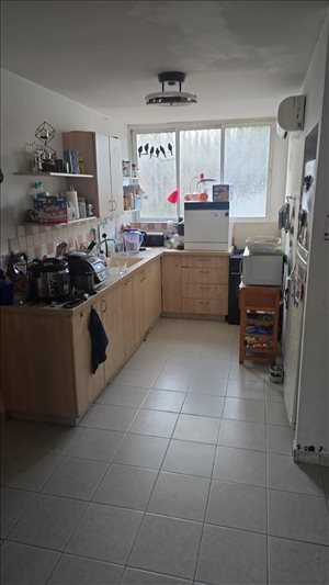 דירה להשכרה 3.5 חדרים בבת ים כצנלסון  