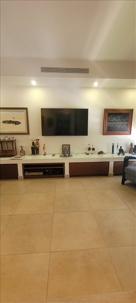 דירה להשכרה 3 חדרים בתל אביב - יפו פרץ חיות 