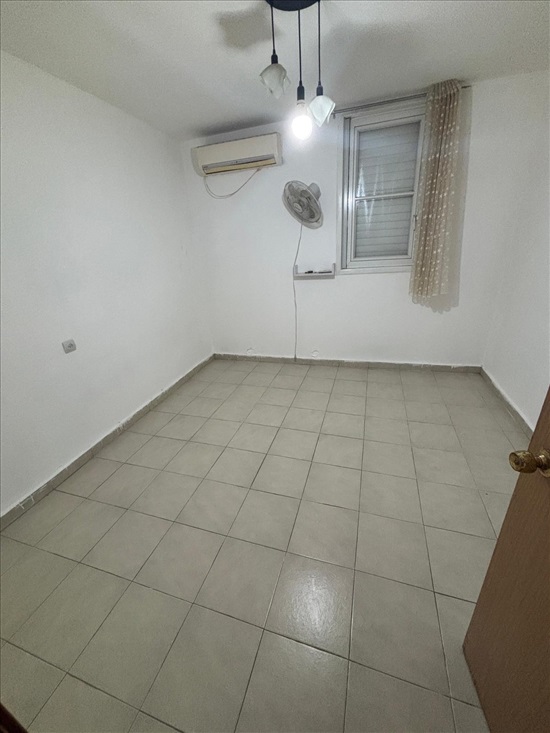 תמונה 4, דירה 3 חדרים להשכרה בחולון, אחי דקר, קרית שרת