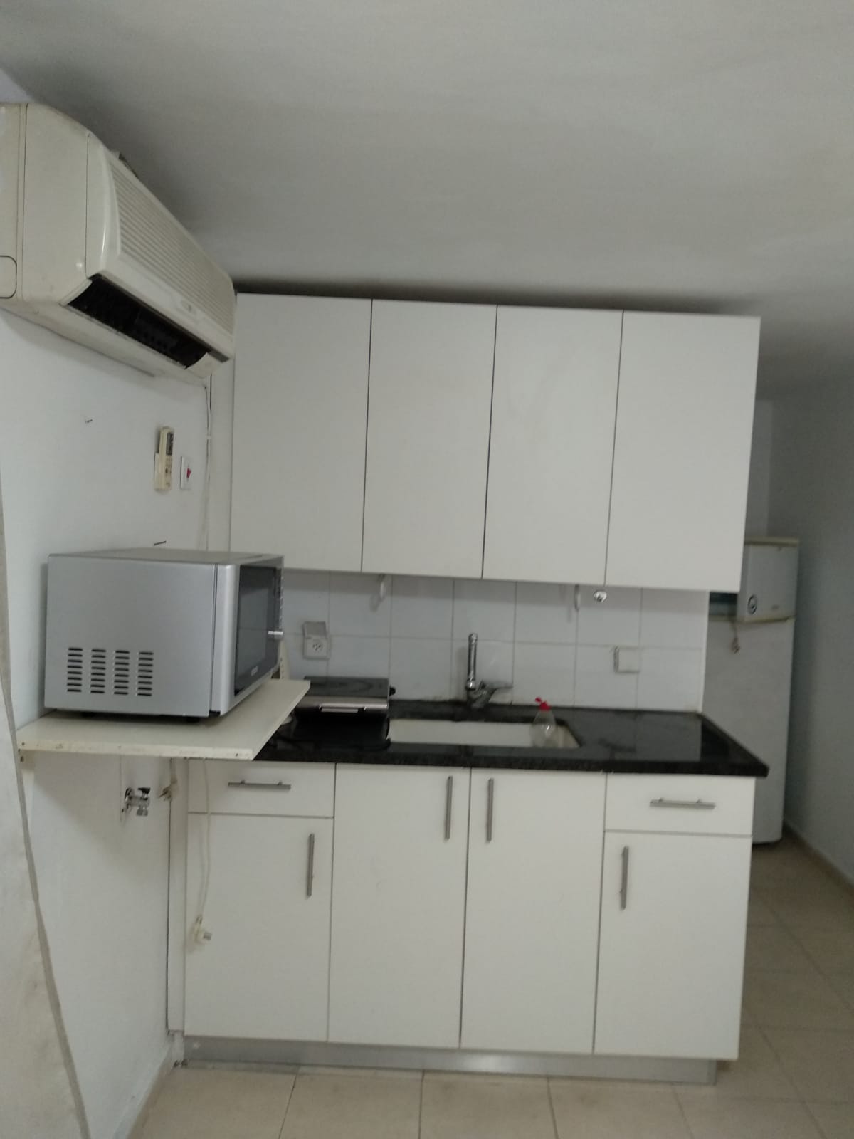 תמונה 1, יחידת דיור 2 חדרים להשכרה ברמת השרון, יואב 11, הדר